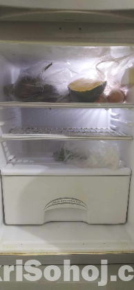 Walton fridge